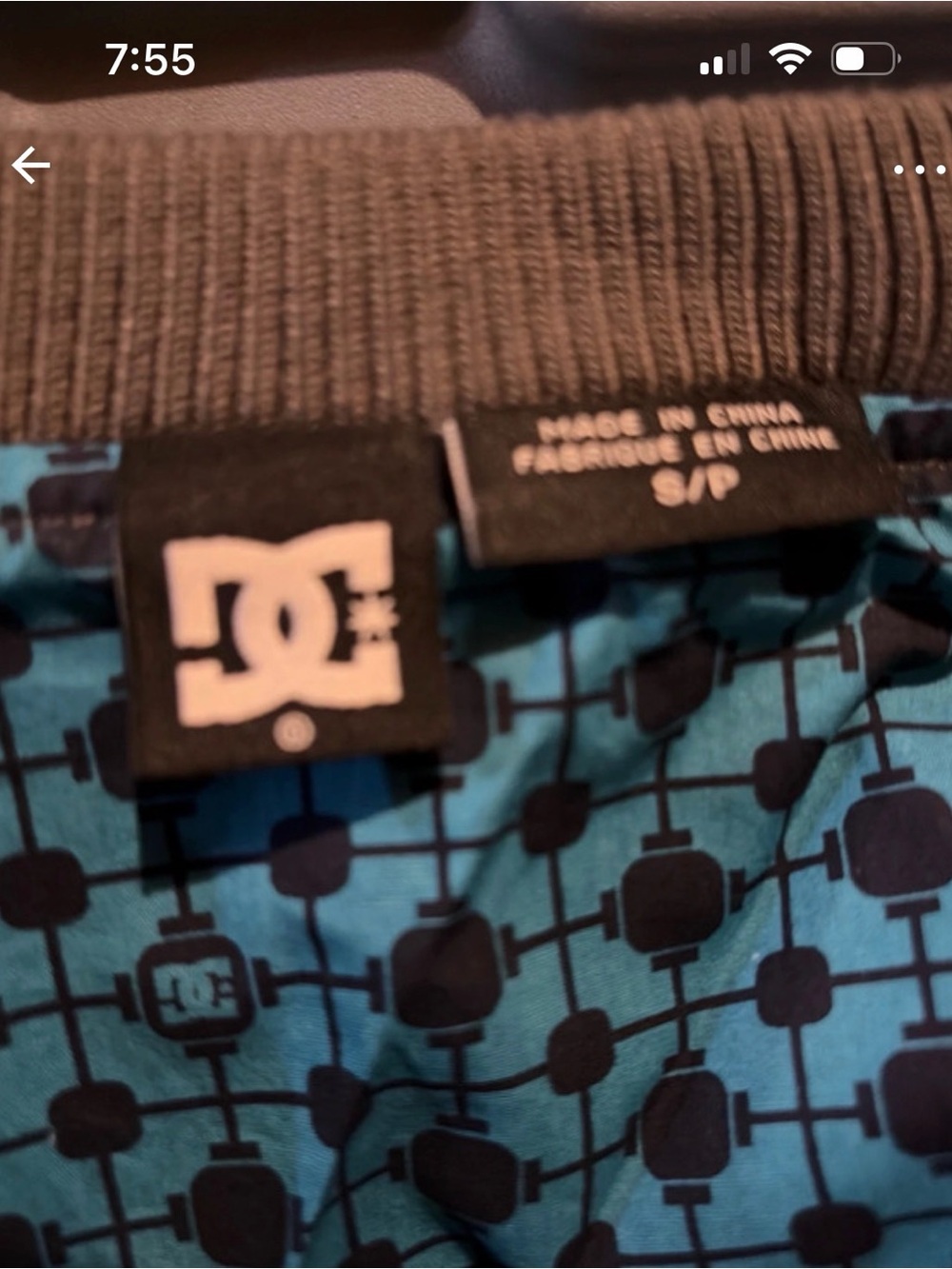 DC lightweight jacket zip up - Picture 3 of 6